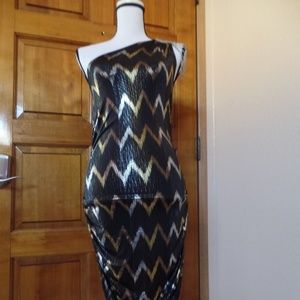 A SEXY PRETTY  metallic Dress new with out tag